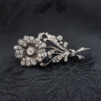 Silverblomma med strass